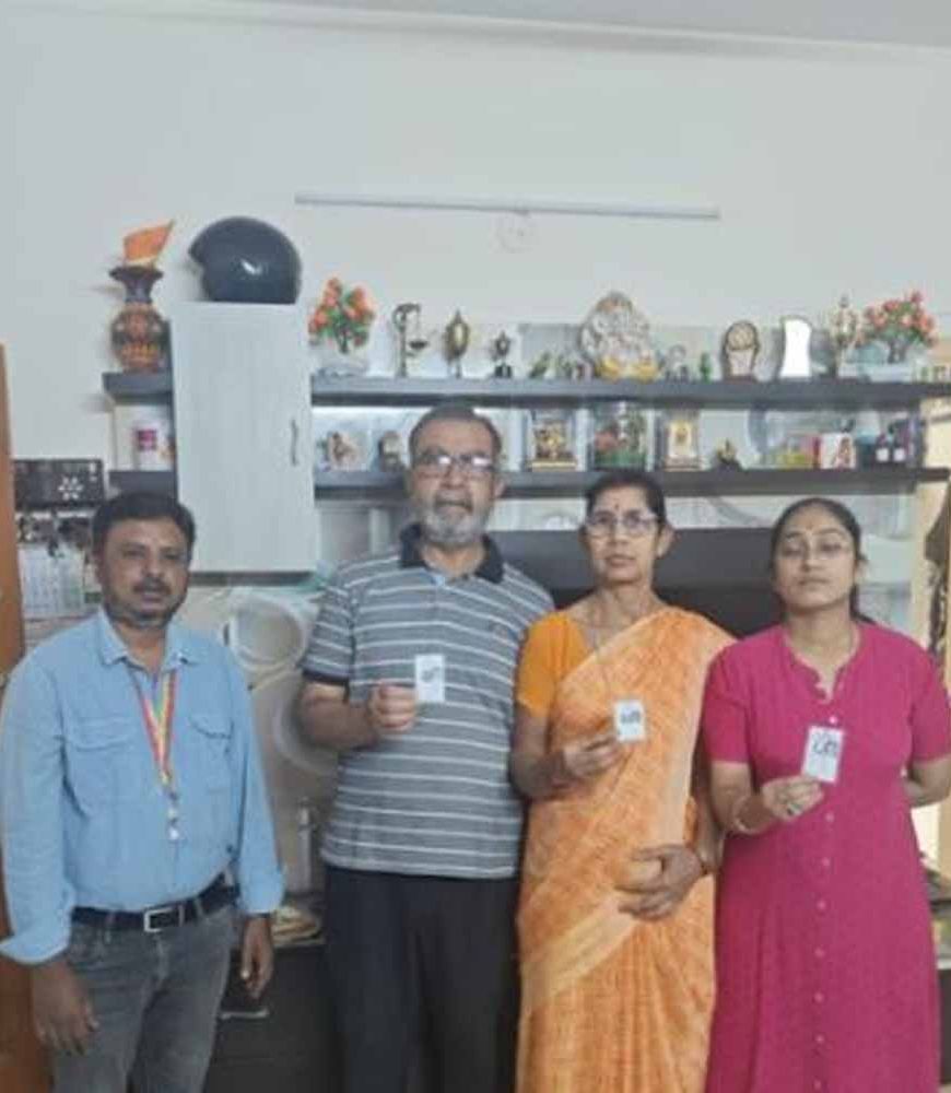 राहुल गांधी के आरोपों के बाद बेंगलुरु परिवार का सच आया सामने, चुनाव आयोग ने किया असली मतदाता साबित