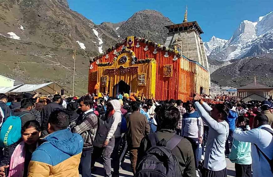 चार दिन बाद फिर शुरू हुई केदारनाथ यात्रा, 2000 से अधिक श्रद्धालु हुए प्रस्थान