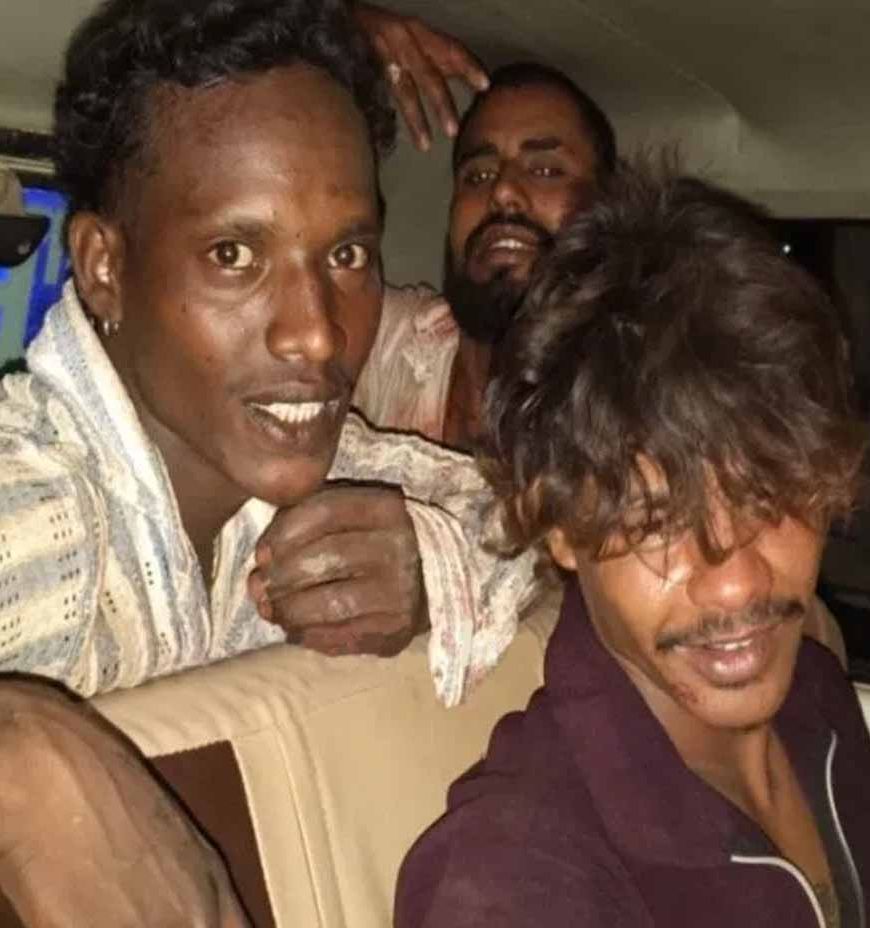 ट्रिपल मर्डर के बाद ‘विक्ट्री पोज’ में आरोपी, वारदात का खंजर बरामद