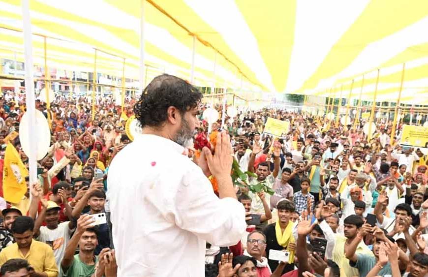 प्रशांत किशोर का दावा: बिहार की जनता मोदी, नीतीश और लालू से चाहती है छुटकारा, रोजगार देने वाले को मिलेगा वोट