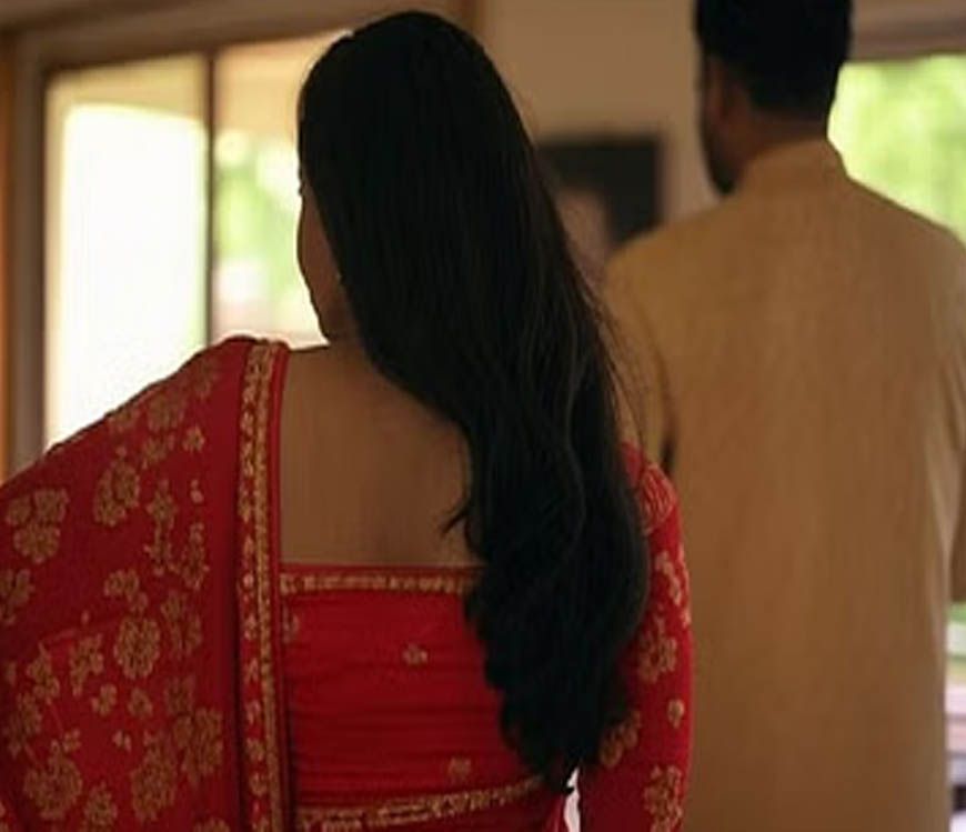 पति-बेटे को छोड़कर महिला फरारी, असम से आगरा वाले प्रेमी के साथ मुरैना में हुई भागी