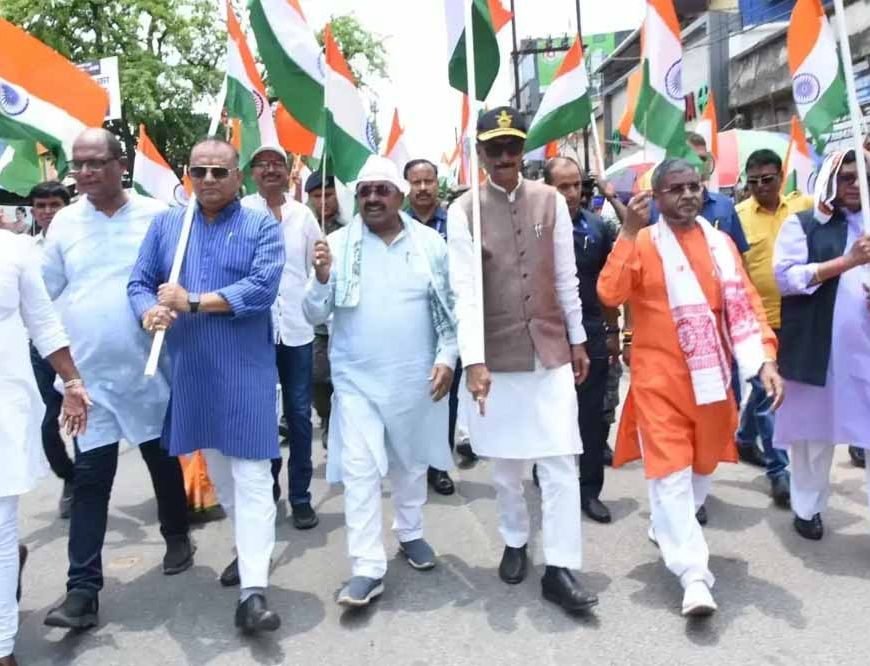 रांची में भाजपा की ‘तिरंगा यात्रा’, बाबूलाल मरांडी का राहुल गांधी पर तीखा हमला