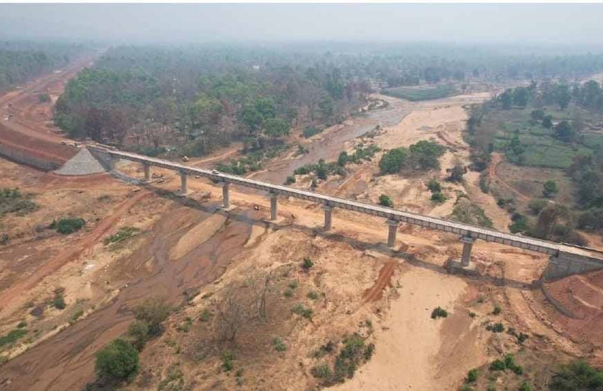 बस्तर के विकास में एक और क्रांतिकारी कदम, दल्लीराजहरा–रावघाट रेल परियोजना दिसंबर तक होगी पूरी