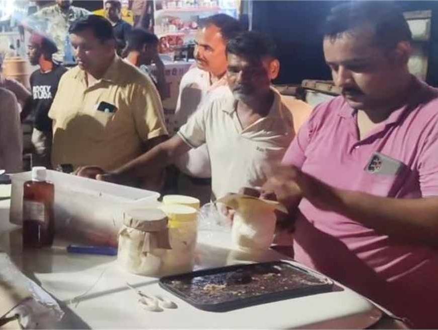 CM फ्लाइंग ने जब्त किए 1300 किलो पनीर, हथीन से सप्लाई की जा रही थी बाजार में