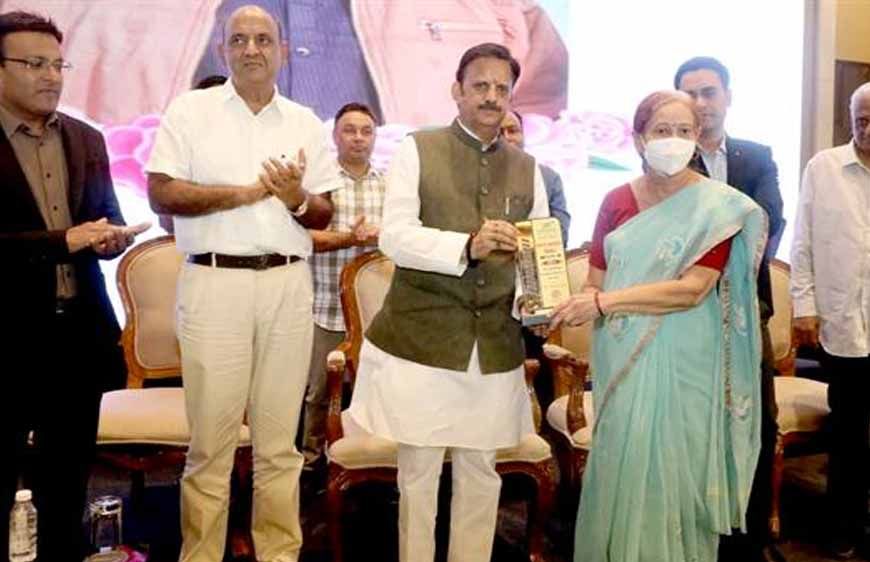 अंगदान दूसरे के जीवन में रौशनी करने जैसा अनमोल दान : उप मुख्यमंत्री शुक्ल