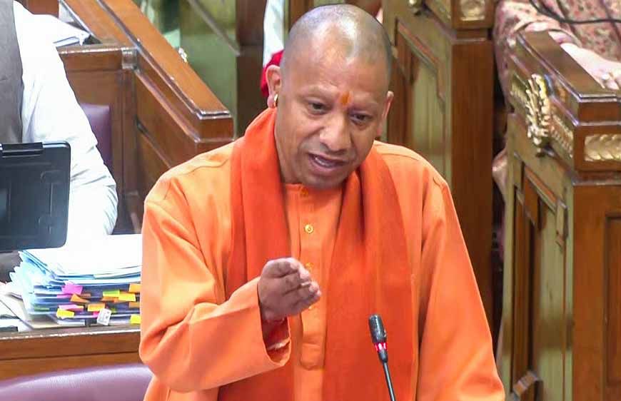 परिवार डेवलपमेंट अथॉरिटी ने विपक्ष को बनाया कूप मंडूप : योगी आदित्यनाथ