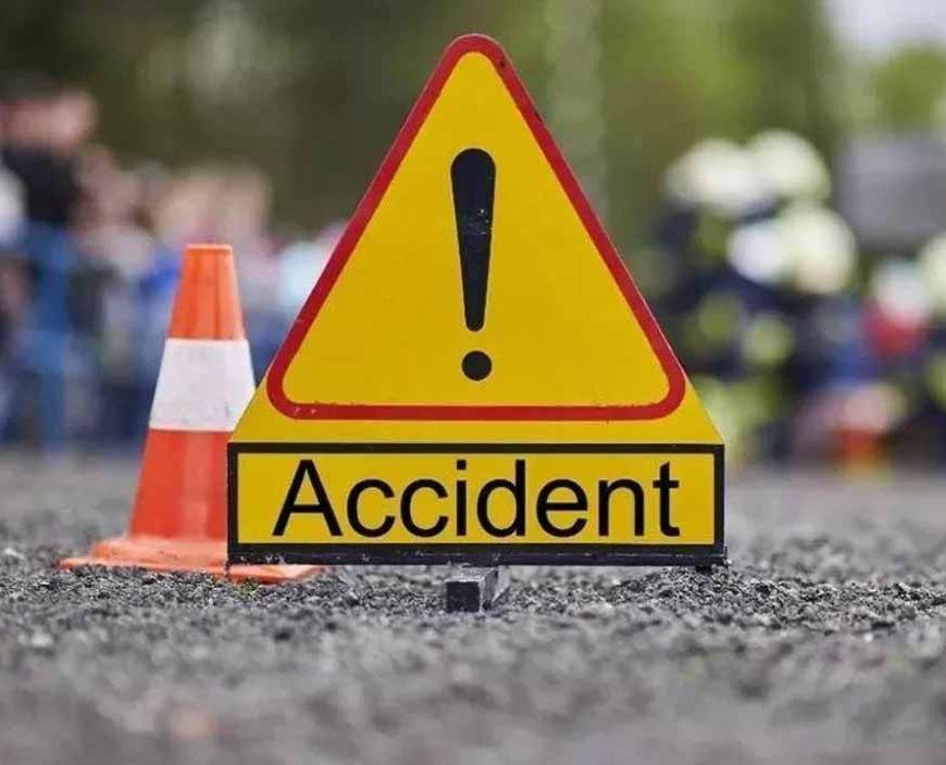 काशी दर्शन कर लौट रहे श्रद्धालुओं की बस हादसे का शिकार, 4 की मौत