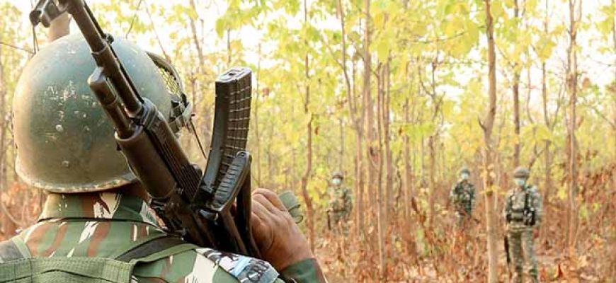 कोंडागांव मुठभेड़: पुलिस-नक्सली आमने-सामने, भारी मात्रा में हथियार बरामद