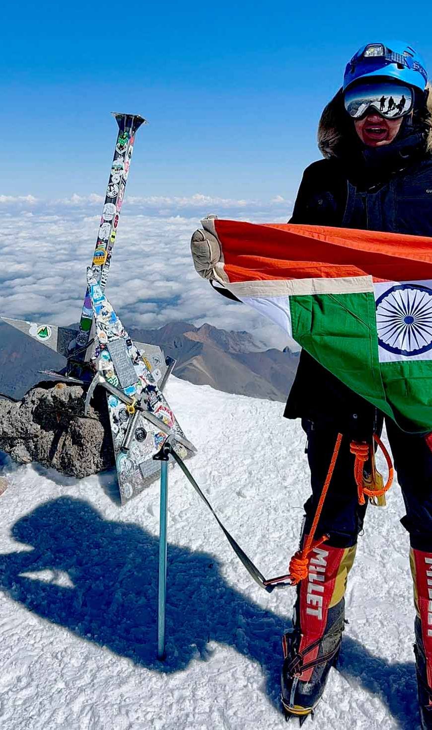 मुख्यमंत्री डॉ. यादव ने कु. मुस्कान को तिरंगा फहराने का नया कीर्तिमान स्थापित करने पर दी बधाई