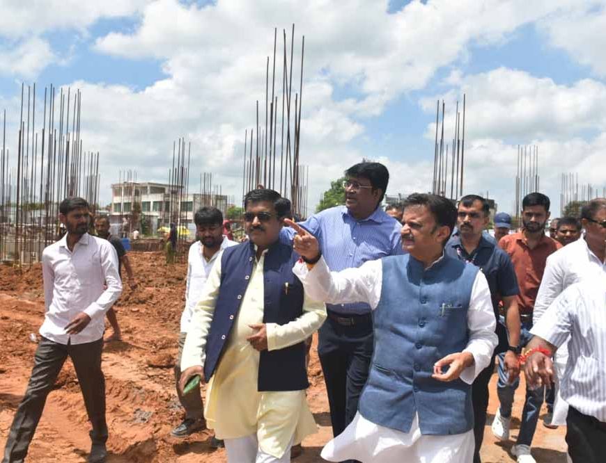 मऊगंज में स्वास्थ्य सेवाओं को बेहतर बनाने प्राथमिकता से कराए जा रहे हैं कार्य: उप मुख्यमंत्री शुक्ल