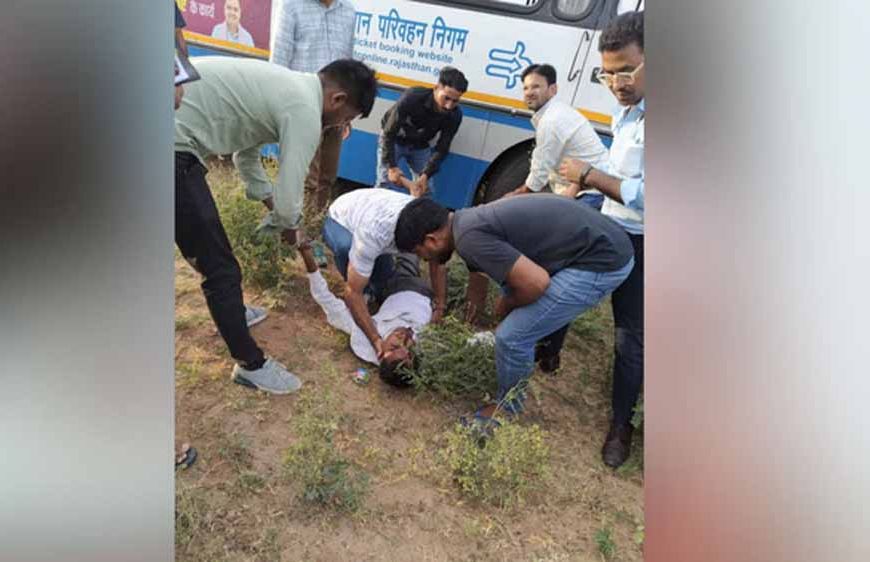 चलती बस में ड्राइवर को आया मिर्गी  दौरा, यात्रियों की सूझबूझ से बचीं कई जानें