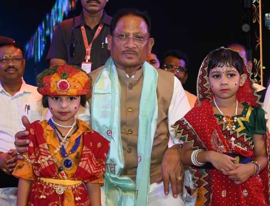 श्रीकृष्ण जन्माष्टमी उत्सव में उमड़ा आस्था का सैलाब : मुख्यमंत्री विष्णु देव साय हुए शामिल