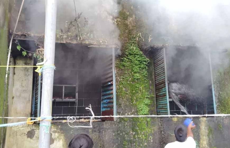 झारखंड: छात्रावास में भीषण आग, 25 छात्राएं बाल-बाल बचीं