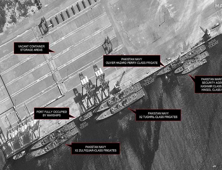 Exclusive: ऑपरेशन सिंदूर में सामने आई सैटेलाइट तस्वीरें, ईरान बॉर्डर के पास छिपे दिखे पाक वॉरशिप