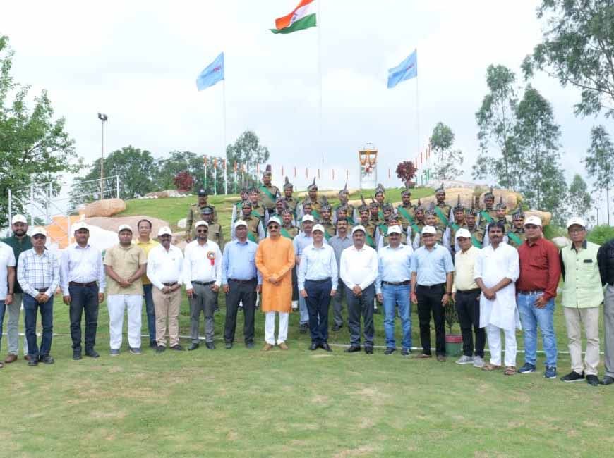 एमबी पावर प्लांट में स्वतंत्रता दिवस का भव्य आयोजन, ध्वजारोहण, परेड और सांस्कृतिक प्रस्तुतियों से गूंजा परिसर