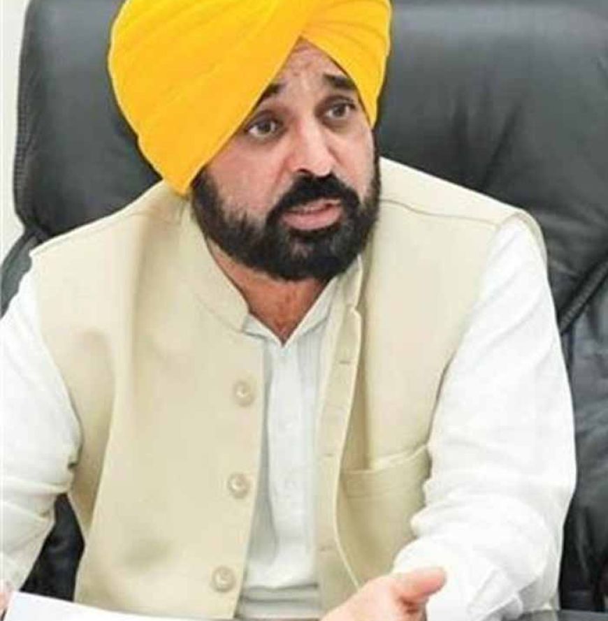 बड़े अफसर की नाक के नीचे PA के कारनामे, मामला CM तक पहुँचा