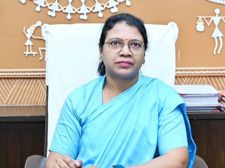 गौरेला पेंड्रा मरवाही : डिजिटल क्रॉप सर्वे का कलेक्टर ने किया आकस्मिक निरीक्षण