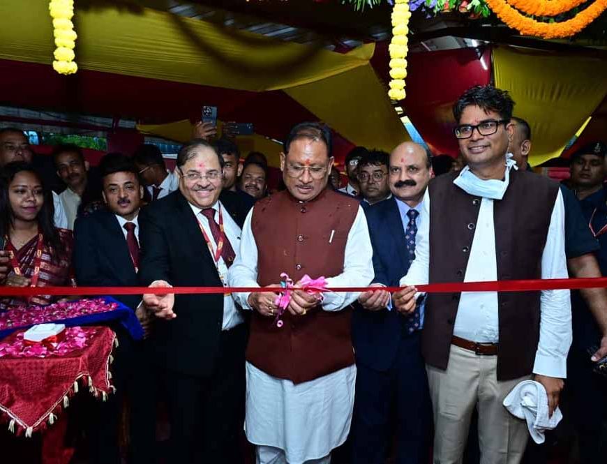 मुख्यमंत्री  साय ने इंद्रावती भवन नया रायपुर में पंजाब नेशनल बैंक की नई शाखा का किया शुभारंभ