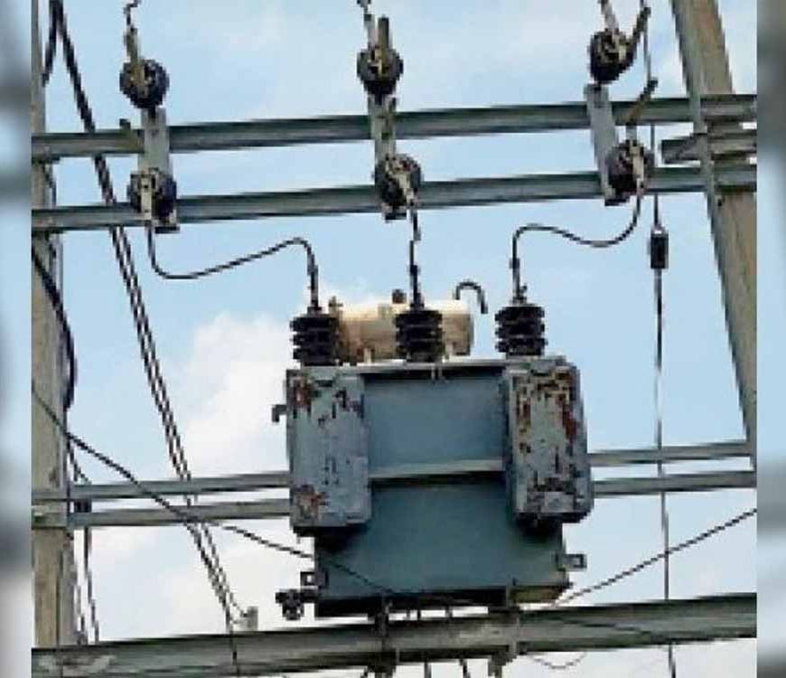 अवैध रूप से ट्रांसफार्मर स्थापित कर बिजली चोरी में एफआईआर दर्ज
