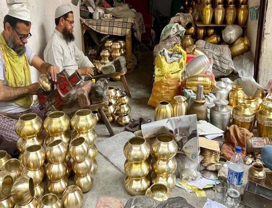 धातु शिल्पकारों को मुरादाबाद में मिल रहा है प्रशिक्षण