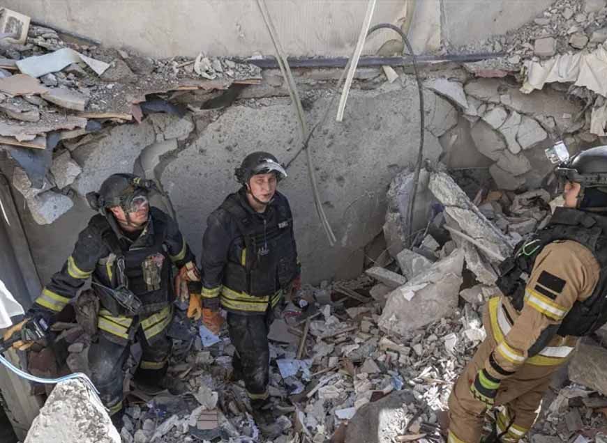 यूक्रेन पर रूस का साल का तीसरा बड़ा हमला, जेलेंस्की बोले- पुतिन शांति नहीं चाहते