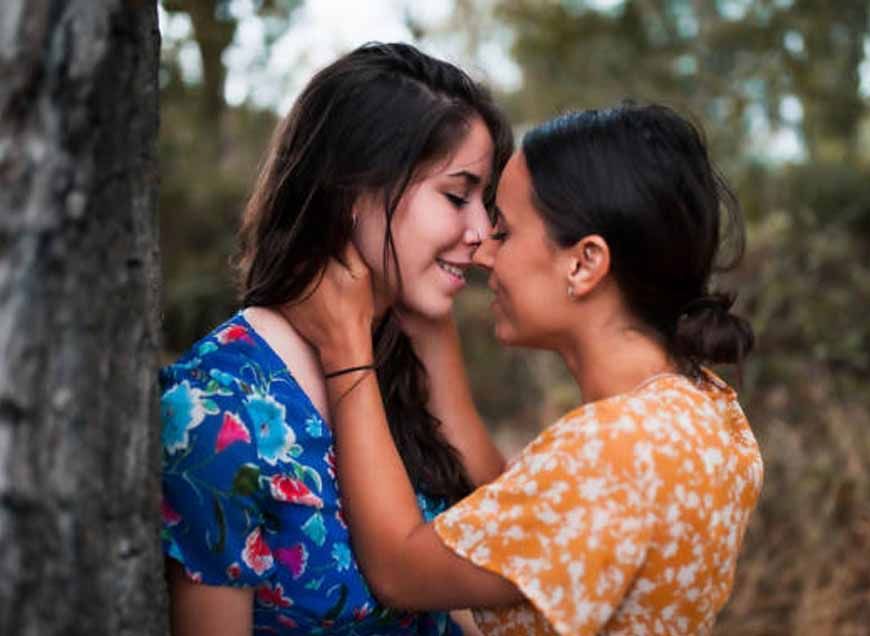 बच्चे समलैंगिक हो जाएं तो कैसा लगेगा? भारतीयों ने क्या बताया, कई देशों में सर्वे