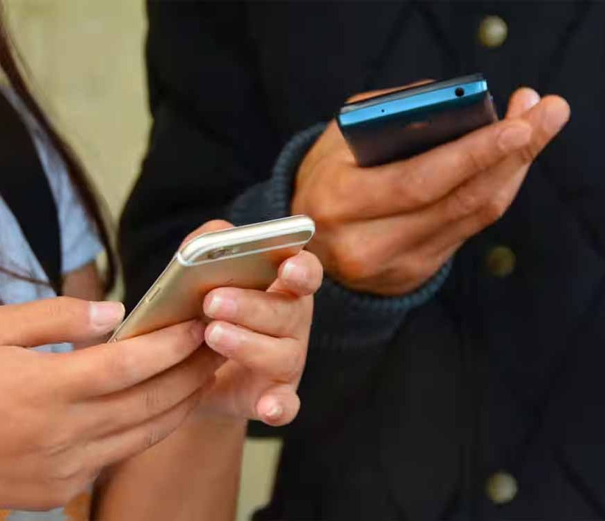 भूल गए ये सेटिंग? मिनटों में आपका स्मार्टफोन हो जाएगा बेकार!