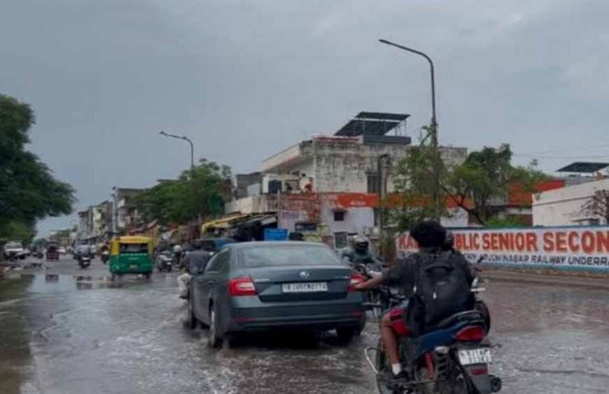 प्रदेश में झमाझम बारिश से हाहाकार, कई जिलों में बाढ़ जैसे हालात