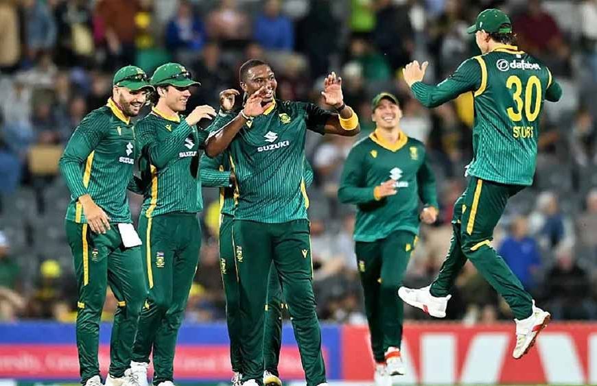 दक्षिण अफ्रीकी गेंदबाजों ने ऑस्‍ट्रेलिया में किया डबल धमाका, बना डाला अनोखा रिकॉर्ड