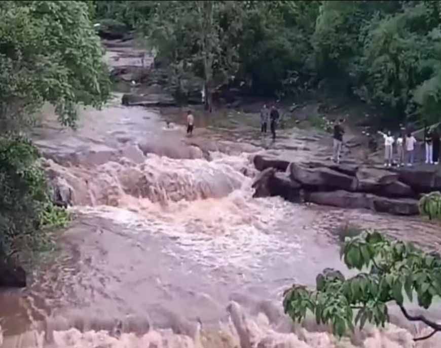 सतना में दर्दनाक हादसा: परसमनिया पठार के राजा बाबा वॉटरफॉल में दो दोस्तों की डूबने से मौत