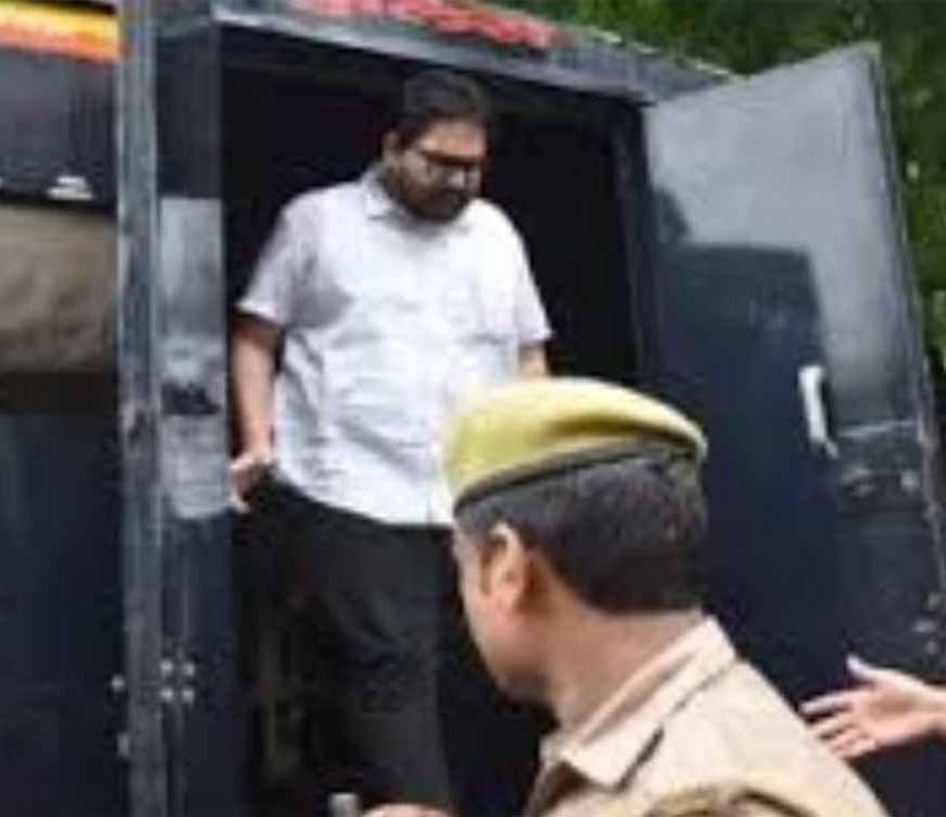 मुख्तार अंसारी के छोटे बेटे उमर को गाजीपुर से कासगंज जेल भेजा गया