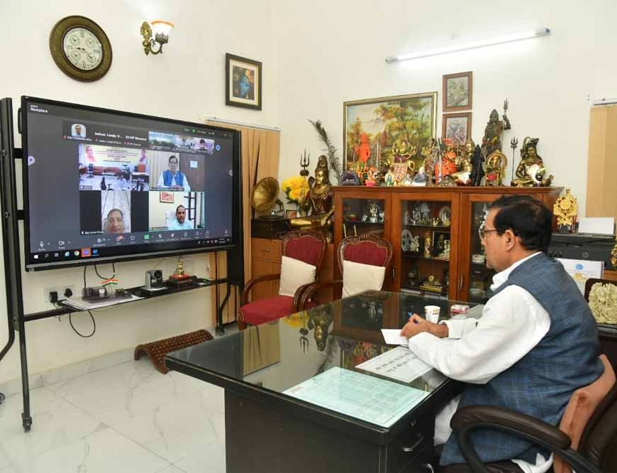 नगर विकास एवं ऊर्जा मंत्री मंत्री ए.के. शर्मा की अध्यक्षता में नगर विकास विभाग की वर्चुअल समीक्षा बैठक संपन्न