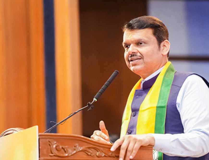 फडणवीस ने विपक्ष पर साधा निशाना, कहा देश और महाराष्ट्र की बदनामी हो रही
