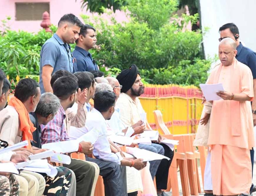 तत्परता और संवेदनशीलता से करें जन समस्याओं का निस्तारण : सीएम