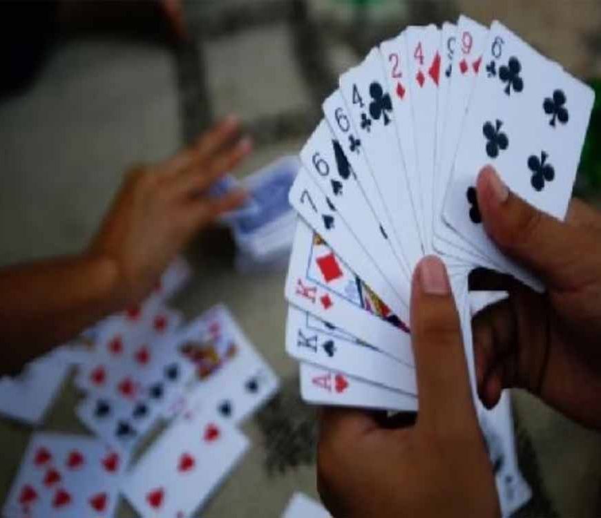 ‘बावन परियां’ के खेल का भंडाफोड़, पुलिस की छापेमारी में 11 धन्ना सेठ गिरफ्तार