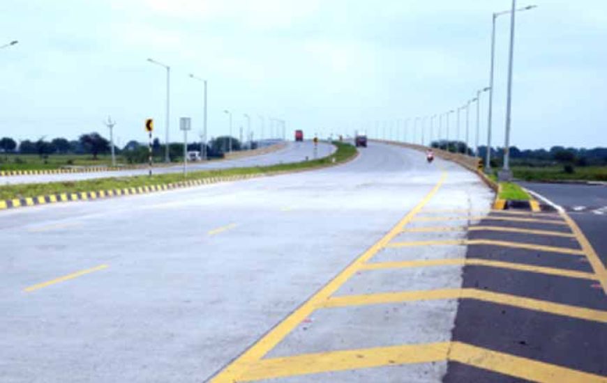 एमपी में दो राज्यों को जोड़ने वाला व्यस्त हाईवे 4 घंटे के लिए बंद