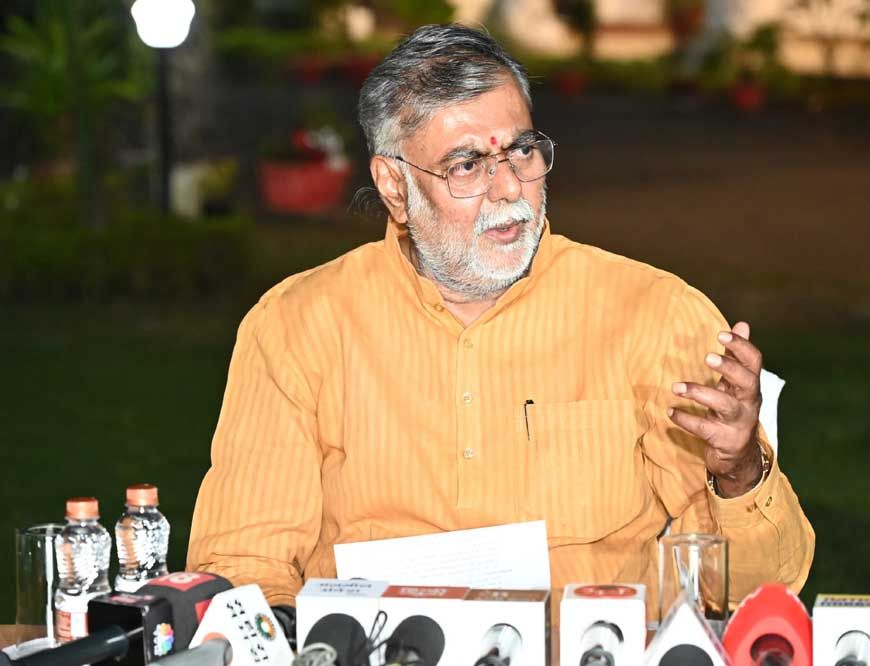 वायब्रेंट ग्राम सभा : ग्रामीण विकास की नई दिशा : मंत्री पटेल