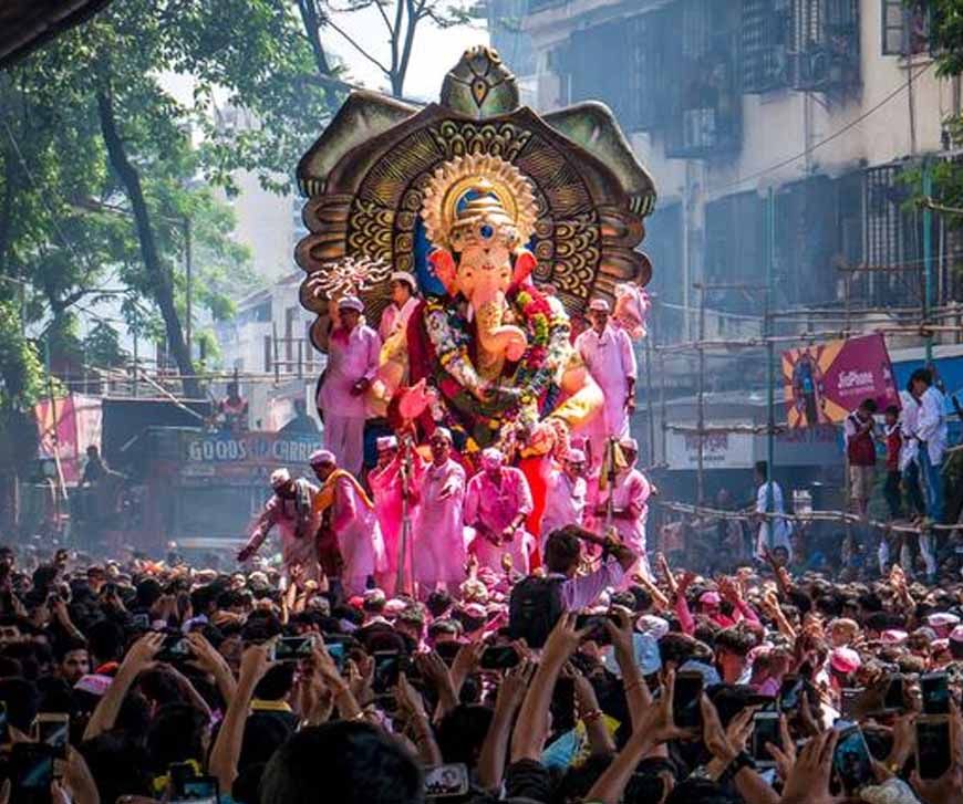 अम्बिकापुर : गणेश चतुर्थी एवं ईद मिलाद-उन-नबी त्योहार शांतिपूर्ण मनाने एवं सुव्यवस्था सुनिश्चित करने कलेक्टर ने जारी किए दिशा निर्देश