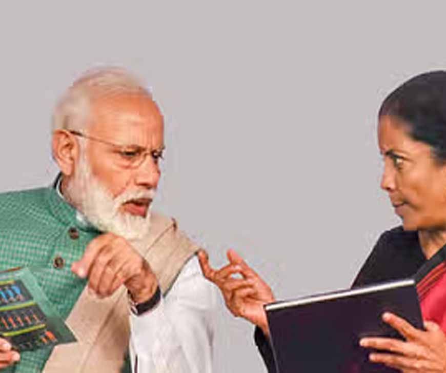 ब्रांडेड मिठाई और फूड प्रोडक्ट्स से लेकर कपड़ों तक होंगे सस्ते, 5% GST स्लैब में शामिल होने की तैयारी