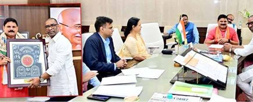 सीएम हेमंत और केंद्रीय मंत्री सतीश चंद्र दुबे की बैठक, कोयला खनन से जुड़े अहम मुद्दों पर हुई चर्चा