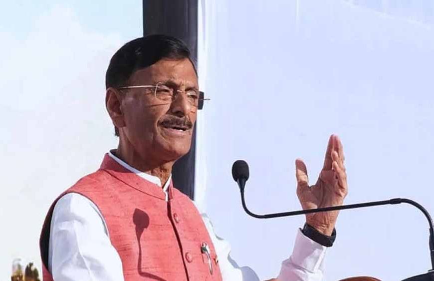 मंत्री संजय सेठ से मिले कृष्ण प्रणामी सेवा धाम ट्रस्ट के शिष्य, दिया मंदिर दर्शन का निमंत्रण