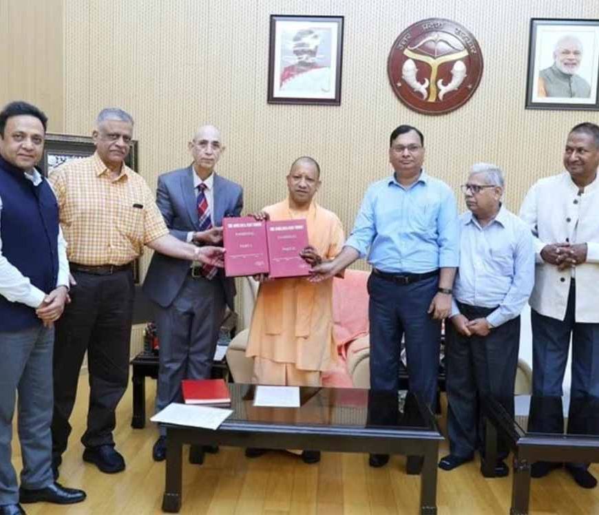 संभल में हिंदू आबादी को खतरा- 45 से घटकर 15 प्रतिशत पहुंची आवादी, 450 पन्नों की सोंपी रिपोर्ट, दंगों की साजिश