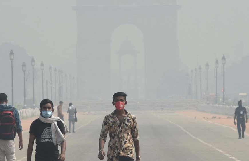 दिल्ली की जहरीली हवा: हर नागरिक की उम्र से 8.2 साल हो रही कम