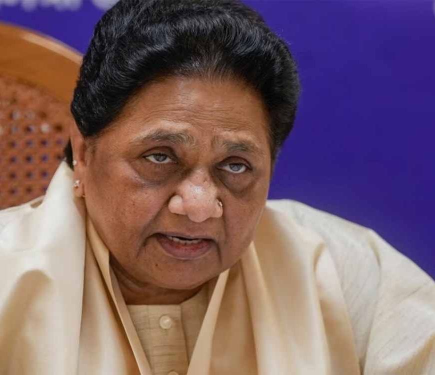 मायावती ने पीएम मोदी को दी गई गाली पर जताया दुख, बोलीं- राजनीति का स्तर गिरा