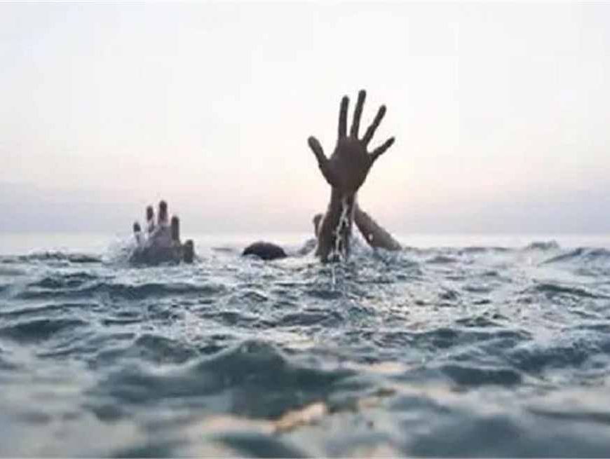 नदी में नहाते समय 4 छात्र डूबे, एक शव मिला, बाकी की तलाश जारी