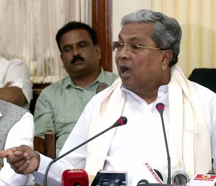 सिद्धारमैया के बयान से कांग्रेस घिरी मुश्किल में, BJP ने साधा वोट चोरी पर निशाना