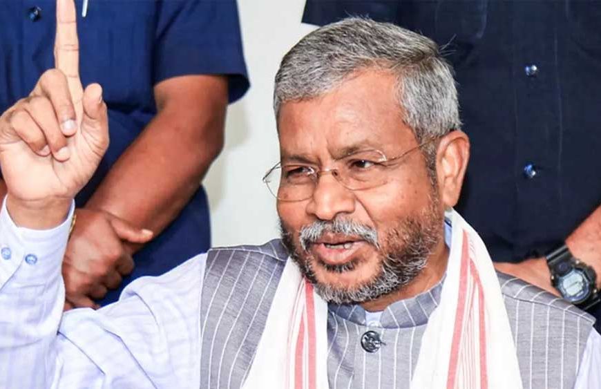 बाबूलाल मरांडी का बड़ा आरोप : DGP की निगरानी में एसीबी मिटा रही शराब घोटाले के सबूत