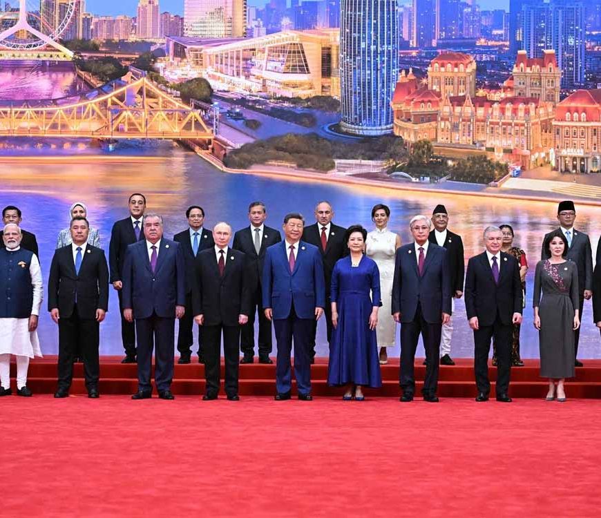 एक फ्रेम में पुतिन-शी-मोदी-शहबाज, दुनिया को क्या संदेश देना चाहते हैं नेता?