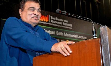 नितिन गडकरी का बड़ा बयान: लोगों को बेवकूफ बनाने वाला ही बनता है सबसे अच्छा नेता