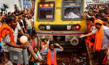 मराठा आंदोलन पर बॉम्बे हाई कोर्ट सख्त, फडणवीस सरकार से भी किए सवाल